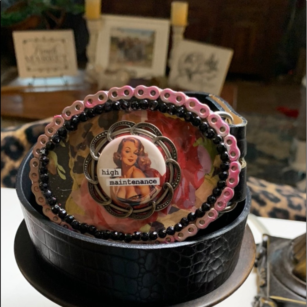 Pin Up Mixed Media Buckle